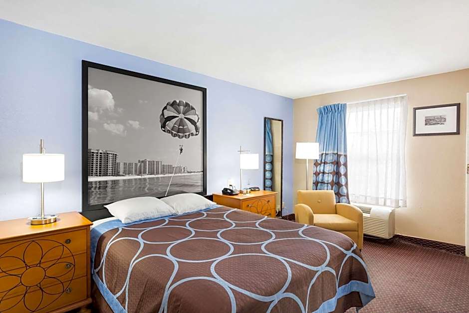 Super 8 by Wyndham Foley