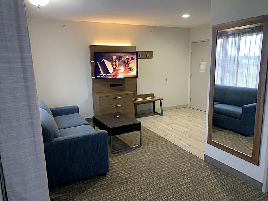 Holiday Inn Express Hotel & Suites Franklin - Oil City By IHG