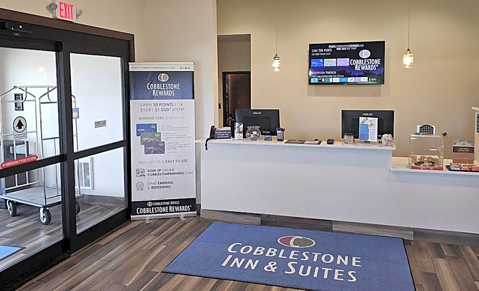 Cobblestone Inn & Suites - Manchester