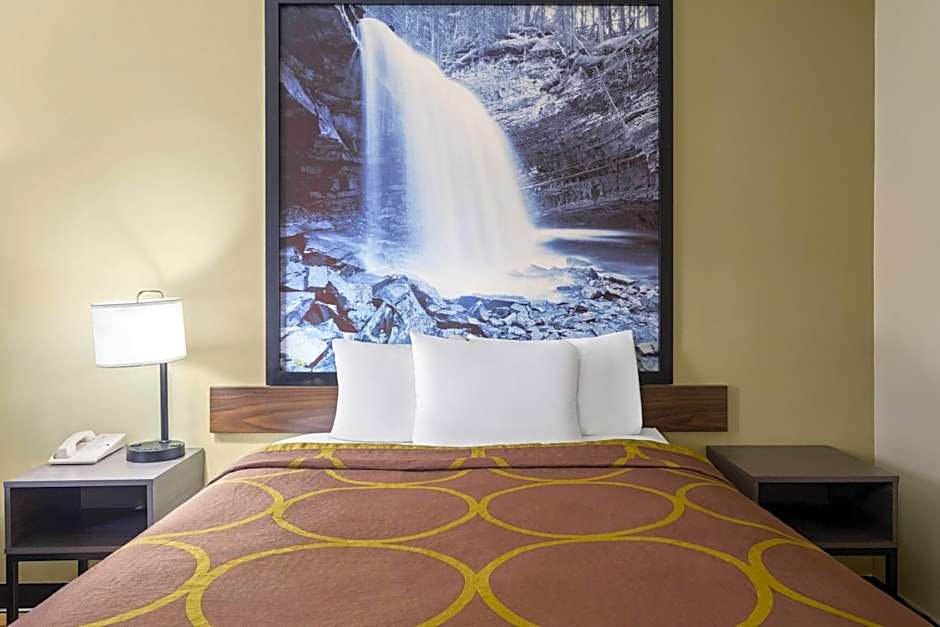 Super 8 by Wyndham Hagerstown I-70