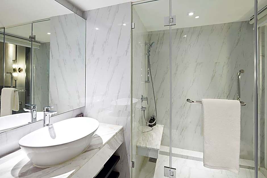 Grace Hotel Bangkok (SHA Plus)