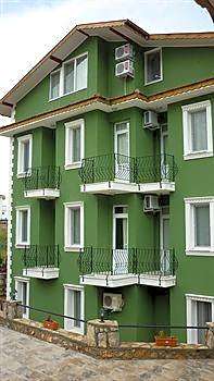 The Green Valley Hotel