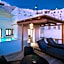 Aqua Luxury Suites Santorini