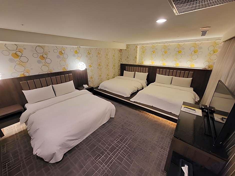 Zaw Jung Business Hotel