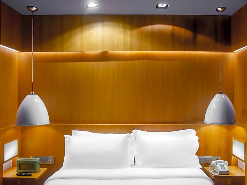 Browns Downtown Hotel