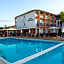 Silver Beach Hotel and Annexe Apartments