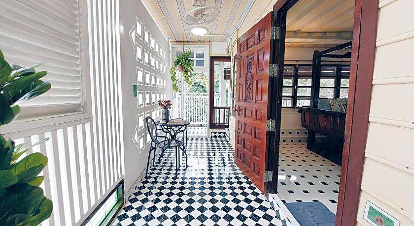 Green Riverside Homestay