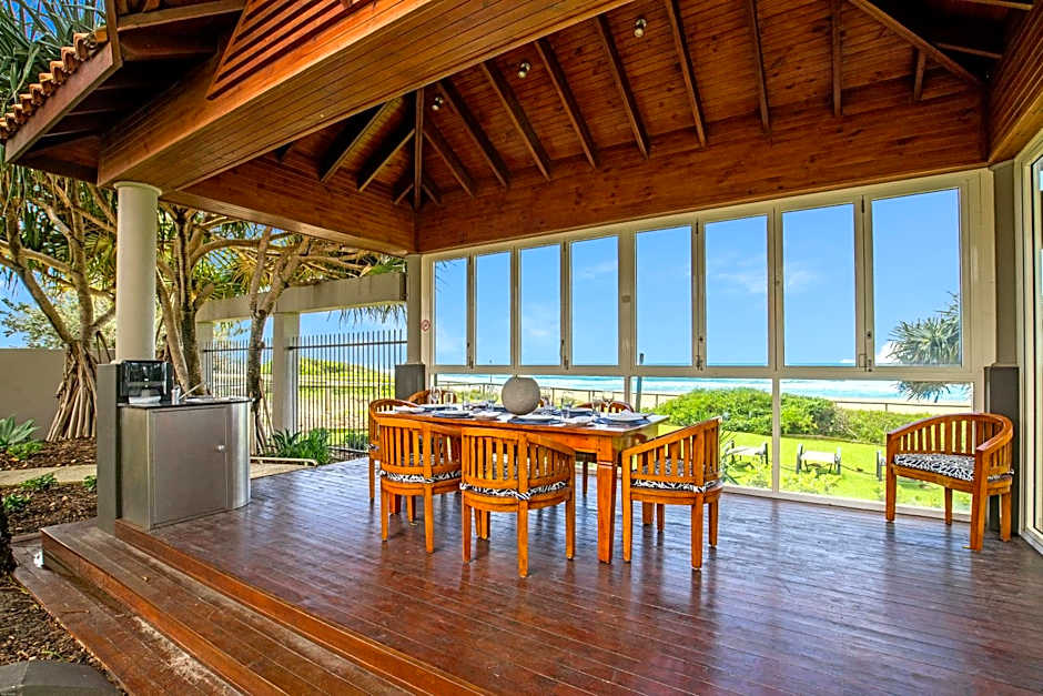 Surfers Aquarius on the Beach