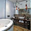 One Luxury Suites