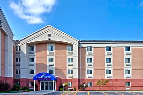 Candlewood Suites Syracuse-Airport, an IHG Hotel