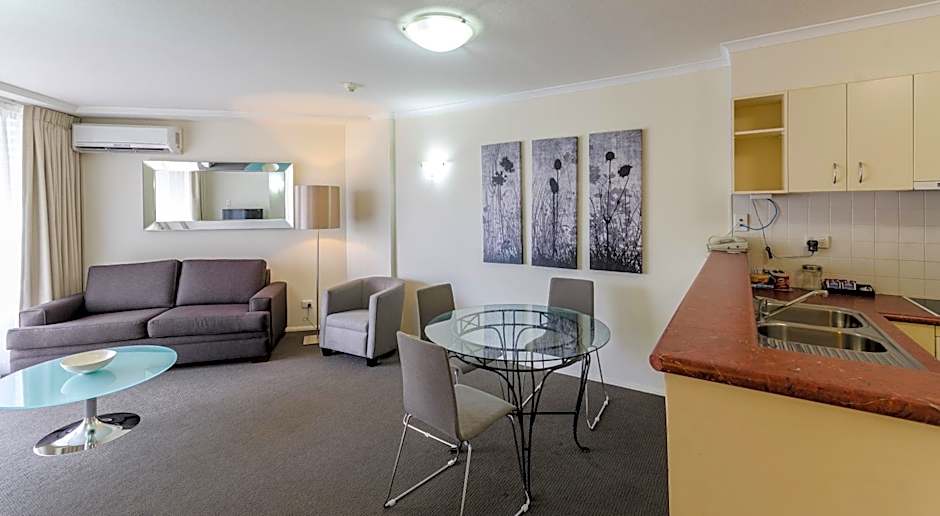 West End Central Apartments