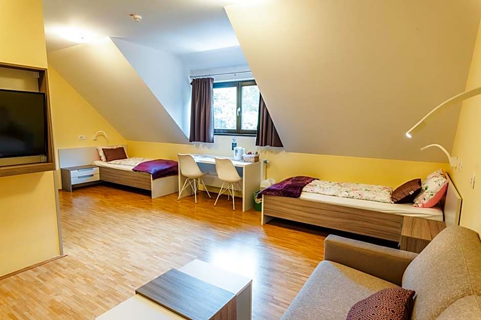 Dvorec Trebnik - SOBE