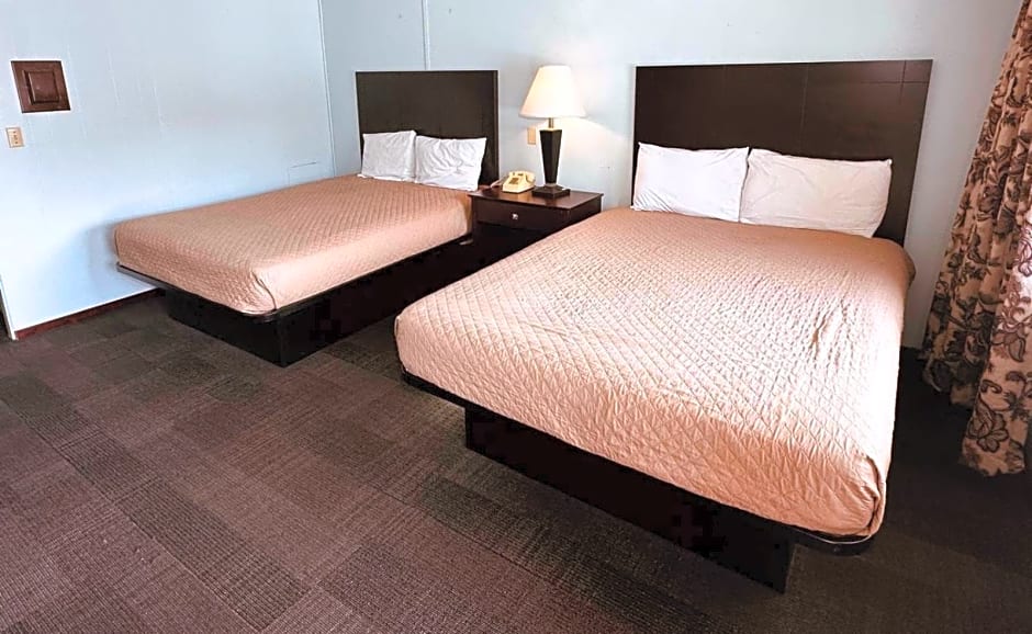 AmeriVu Inn & Suites - St Croix Falls
