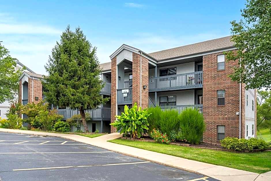 Ozark Mountain Retreat, Family Condo with Resort Amenities