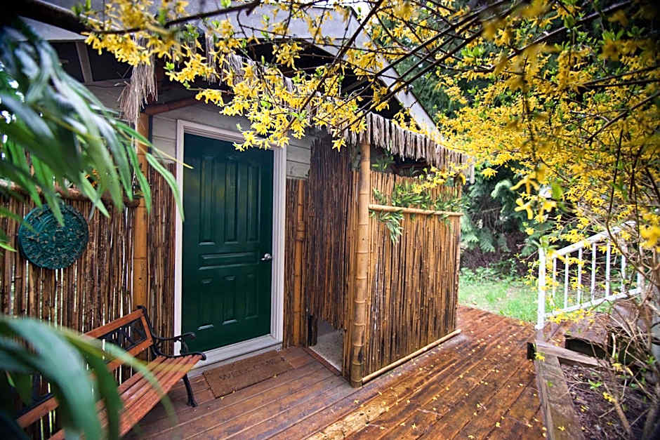 Madeira Park Oceanview Suites