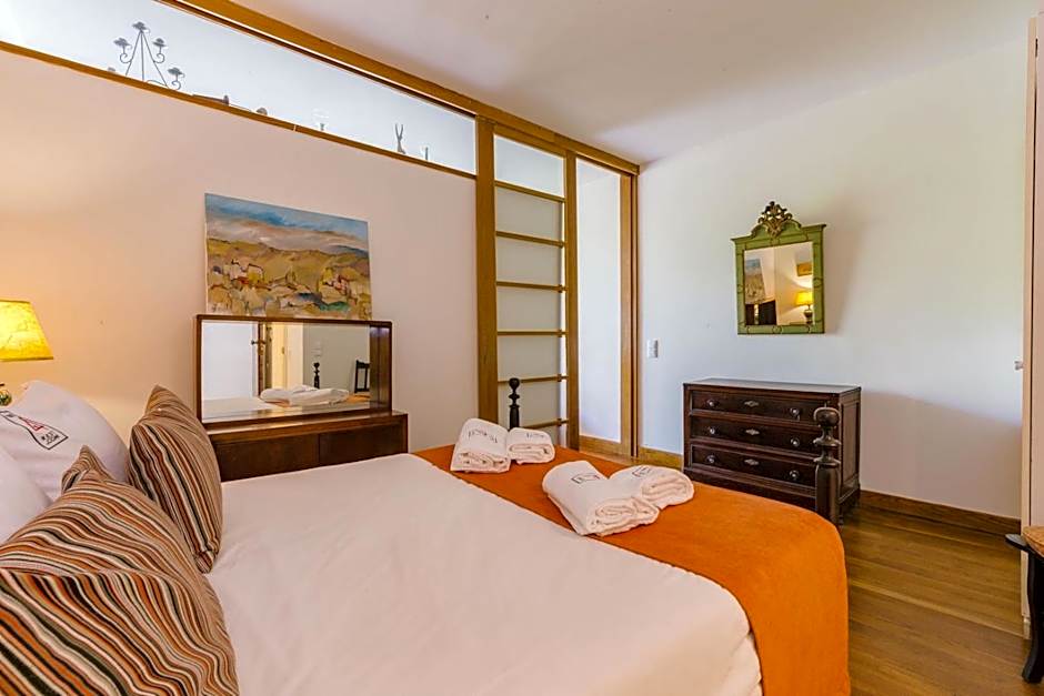 Rent4Rest Estoril Beachfront Apartments