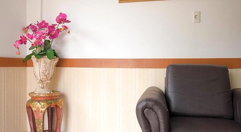 RedDoorz near UIN Sumatera Utara Medan