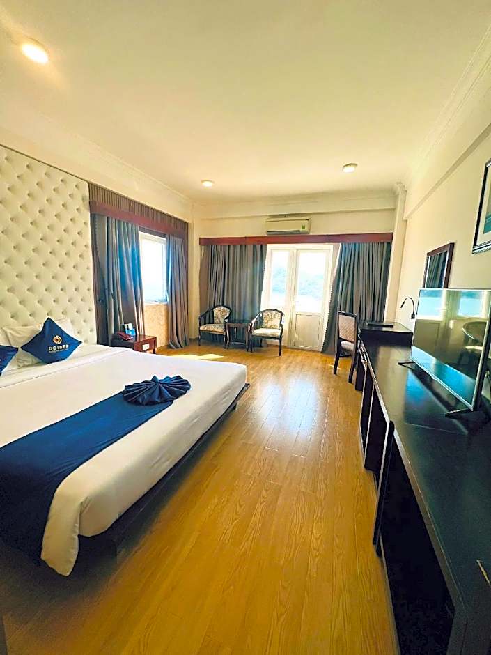 Sandals Hoang Yen Hotel