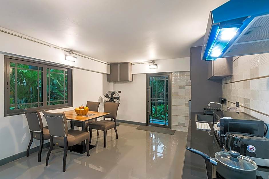 Loy Chalet