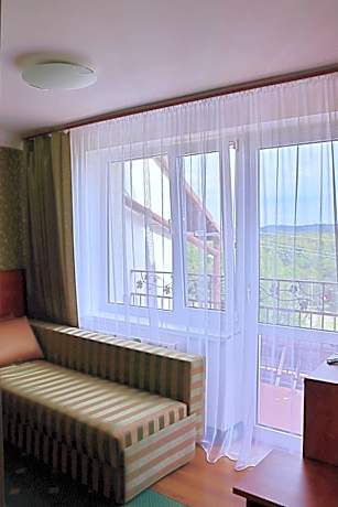 Single Room with Lake View