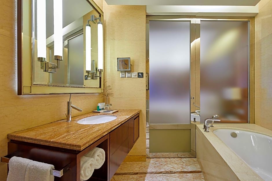 The Westin Nanjing Xuanwu Lake