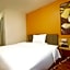 IU Hotel (Guangzhou Tianhedong Sports Center Metro Station)