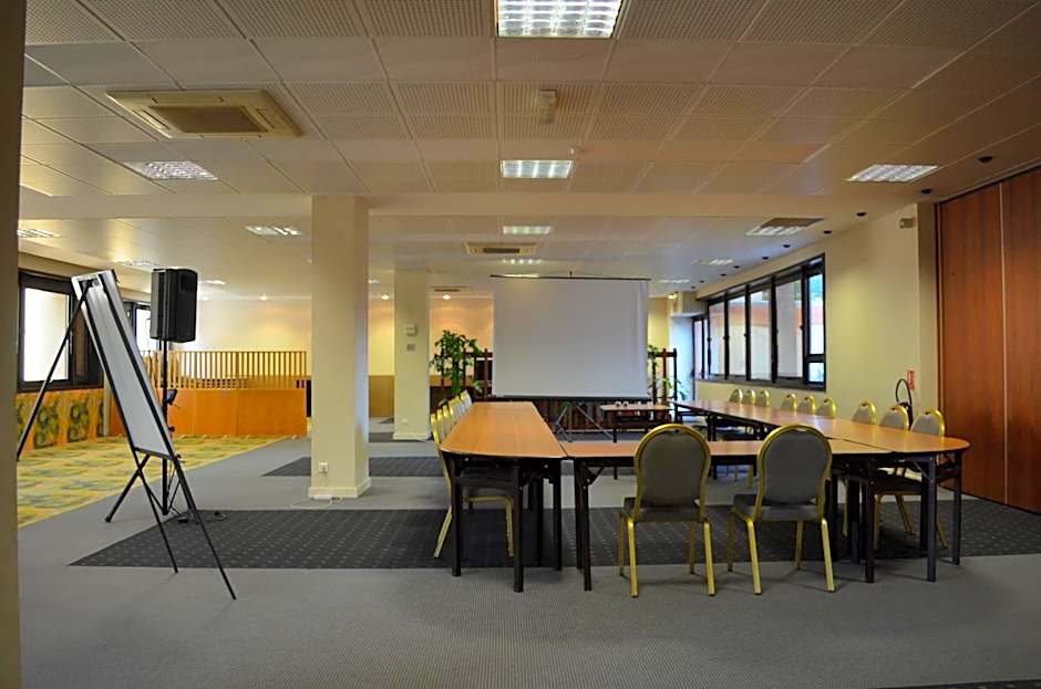 Kyriad Direct Montauban Centre