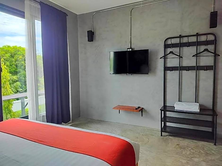 Cicada Hotel Kanchanaburi