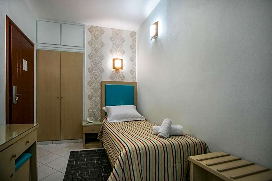 City Life Port Hotel