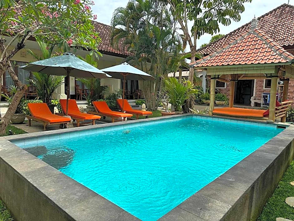 Tiga Naga Villa