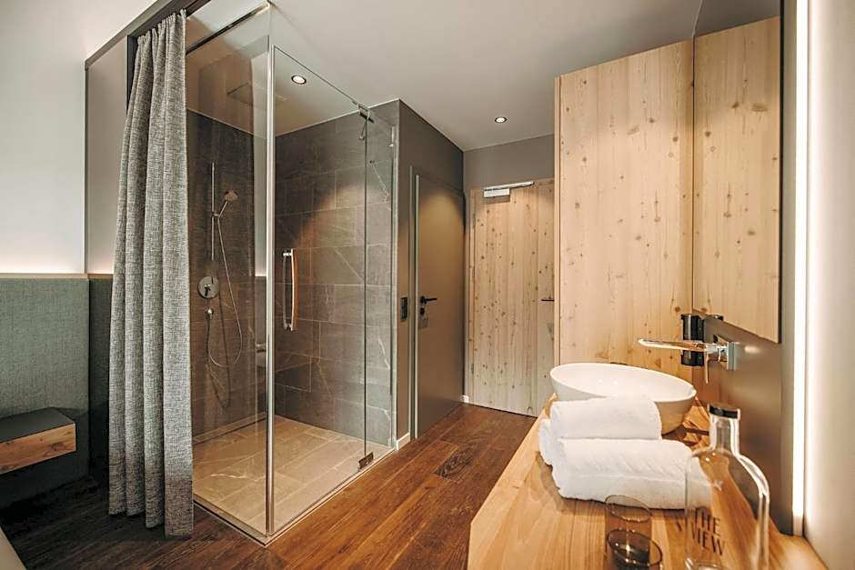 Hotel VIEW - incl Joker Card in Summer