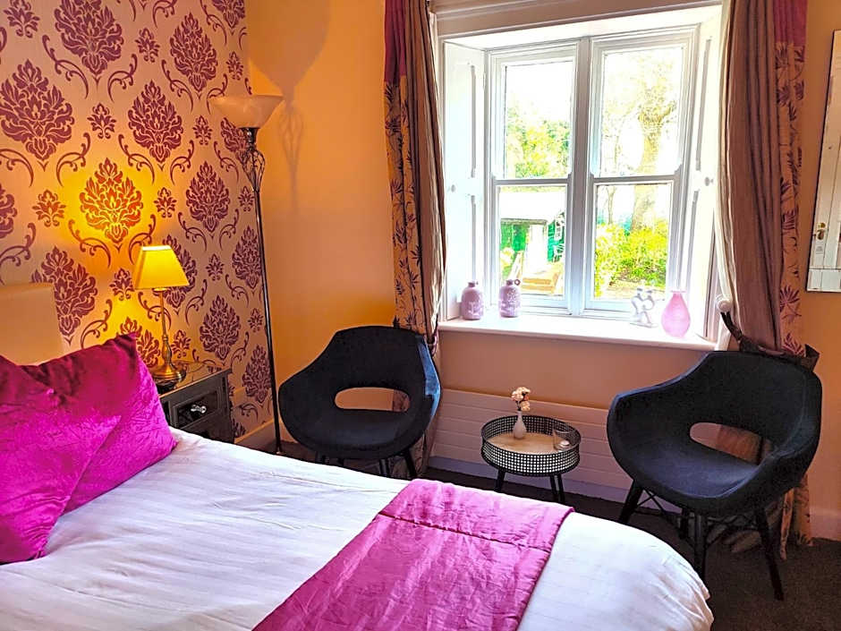 Robin Hill House B&B