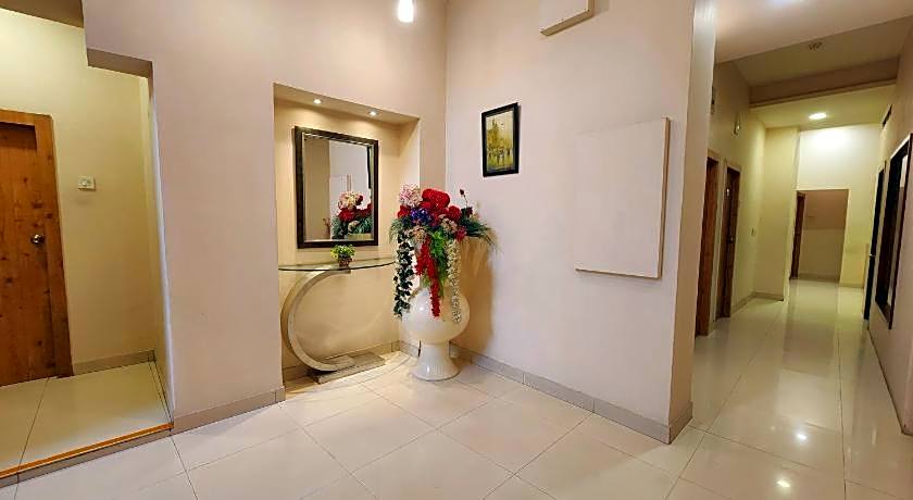 Hotel Housez 43