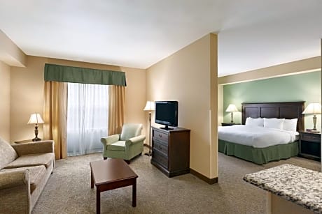 Extended Stay King Suite - Disability Access/Non-Smoking