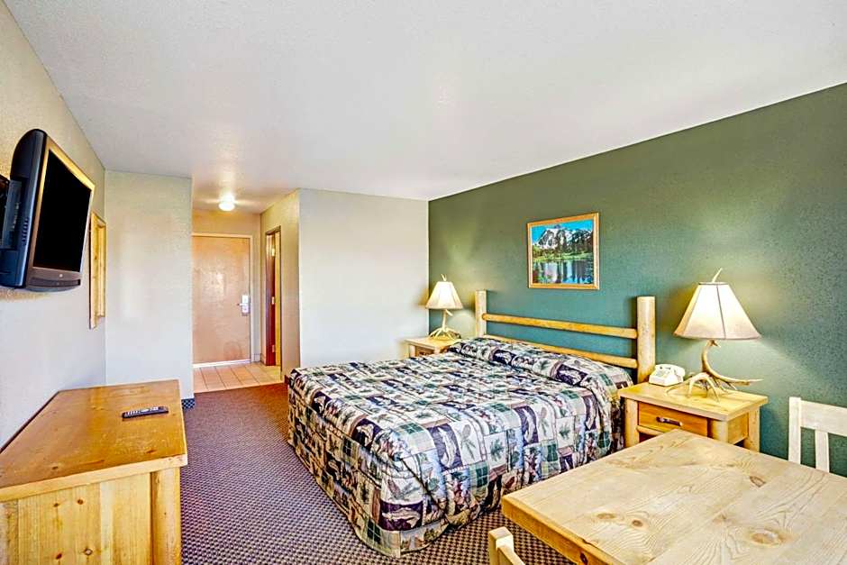 Topaz Lodge