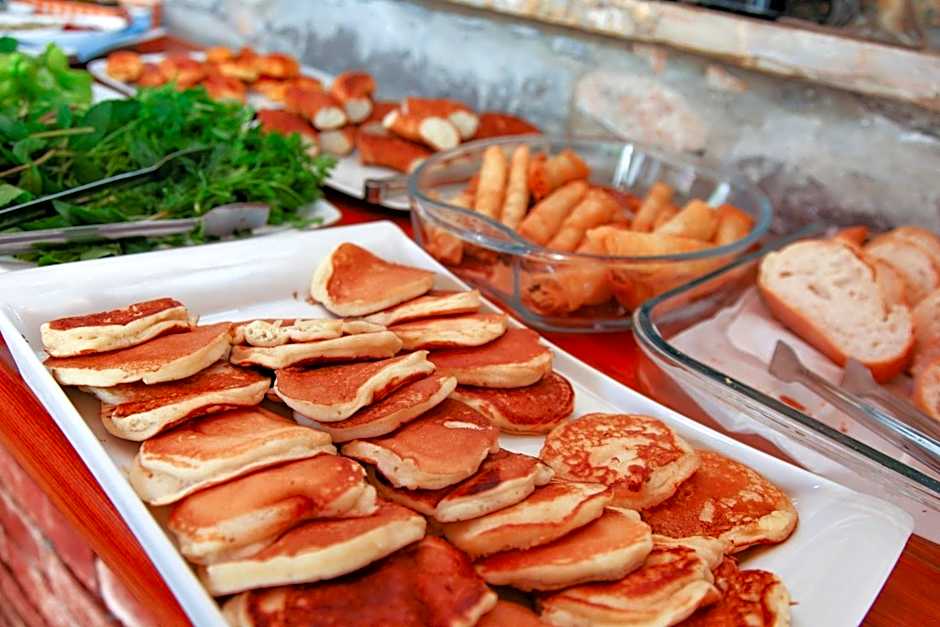 Dedeminn Garden Hotel