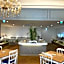 Hotel February Dong Seong Ro
