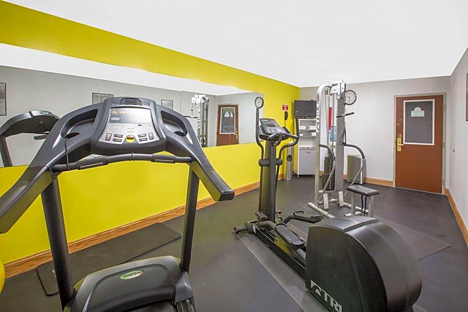 Days Inn by Wyndham Grand Island