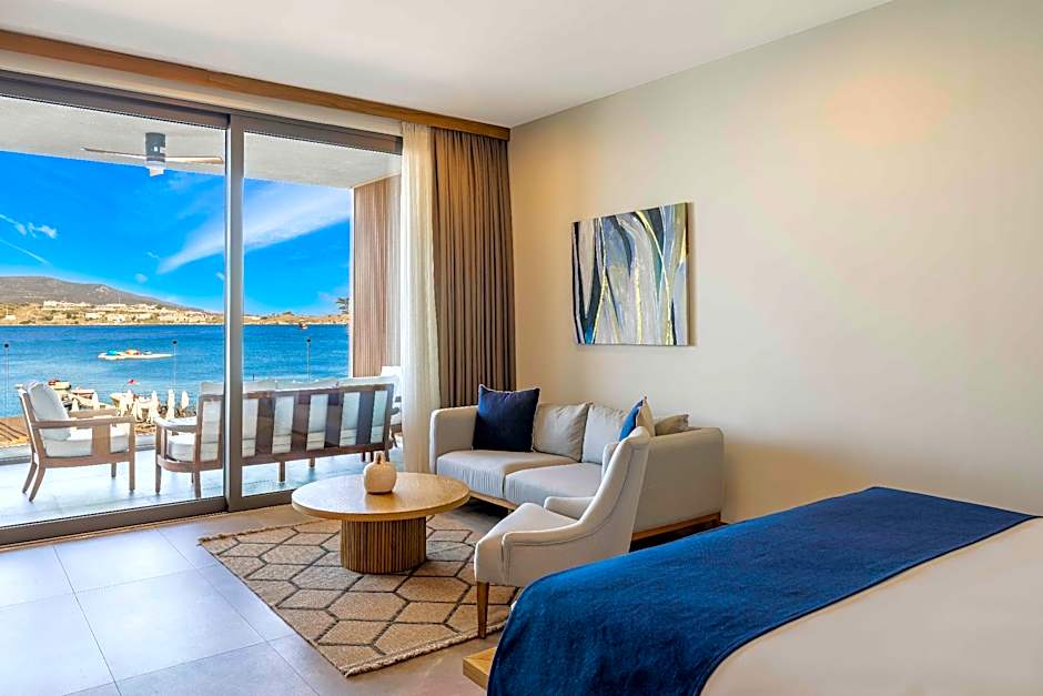 Photo 1 of 11 of Deluxe Grand, Sea View