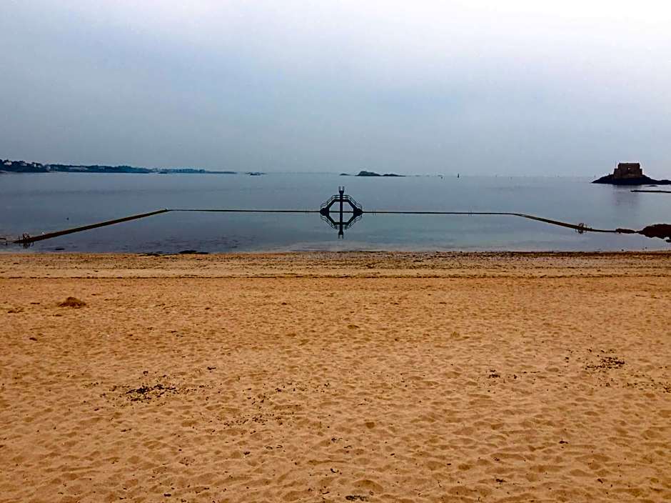 Hôtel La Porte Saint Pierre