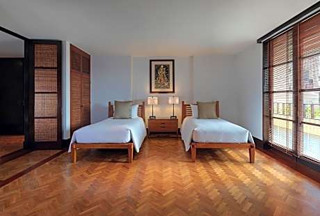 The Petitenget Suite