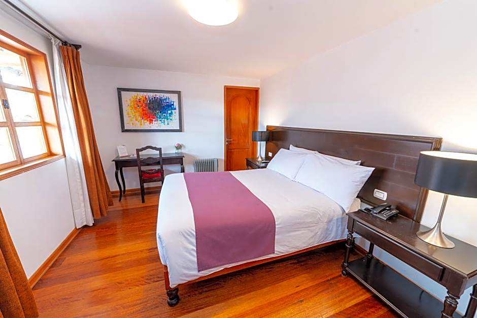 Illa Hotel