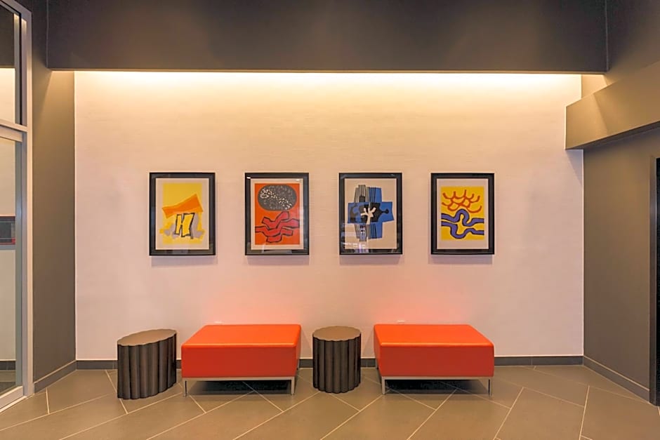 Edge Hotel Washington Heights