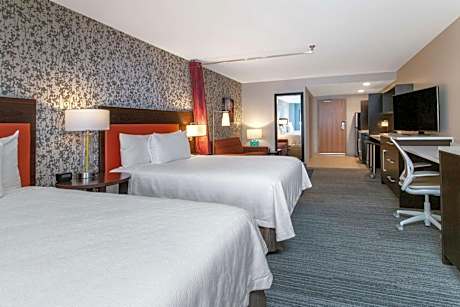 Queen Studio with Two Queen Beds - Non-Smoking