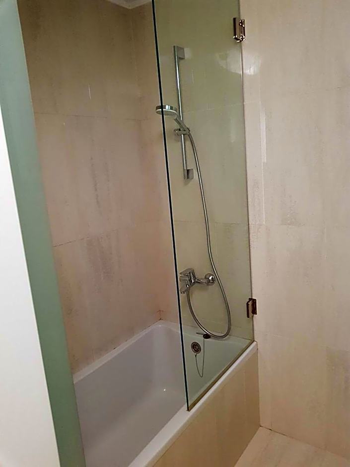 Apartments Fontana Zambratija