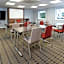 Holiday Inn Express Warwick - Stratford-upon-Avon By IHG