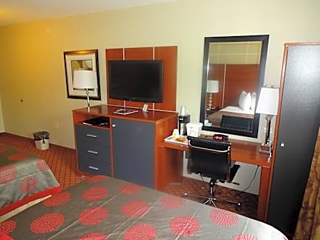 Queen Room with Two Queen Beds  Smoking