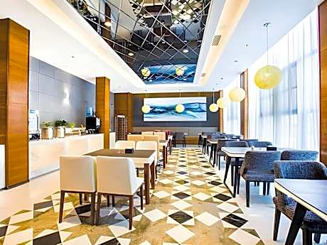 Jinjiang Inn Style Xinyang Railway Station Tianrun Plaza