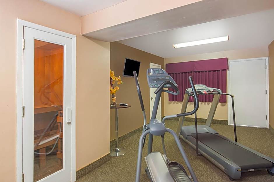 Days Inn by Wyndham Redwood City