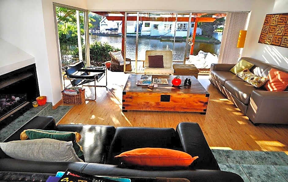 Admiralty Bed & Breakfast